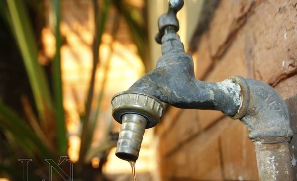 HOY / Essap anuncia que debido a fallas al sistema, se resentirá la provisión de agua