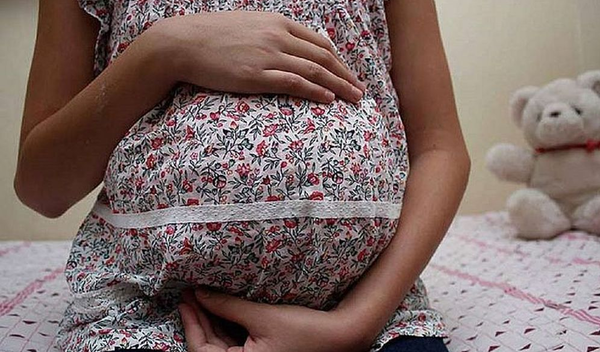 Niña era obligada a prostituirse y quedó embarazada - Noticiero Paraguay