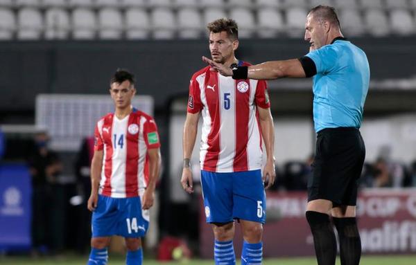 ¡La Albirroja asustó al Perú! Resumen del primer tiempo