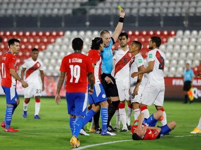 ¡Era roja para Zambrano!