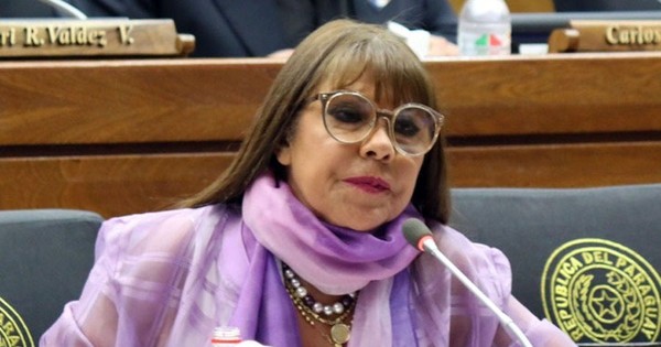 La Nación / “Bachi” dice que C. Amarilla sumó causales para suspensión