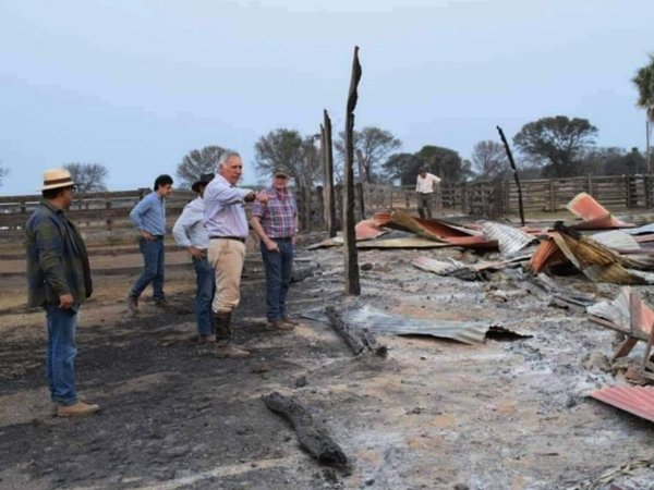 Fuego afectó   unas 300.000 ha. de campos  ganaderos en el Chaco