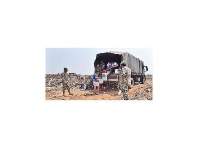 Tras incendio, familias vuelven a sus casas