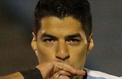 La Celeste conquista una agónica victoria - Fútbol - ABC Color