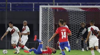 Paraguay suma siete juegos sin poder vencer a Perú