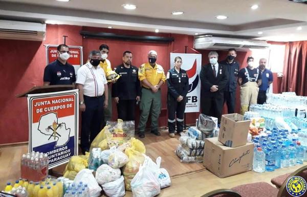 Copaco dona alimentos y agua a la Junta Nacional de Bomberos •