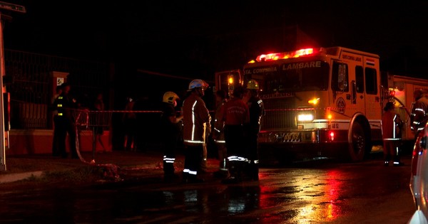 La Nación / Incendio en una vivienda dejó un fallecido en Lambaré