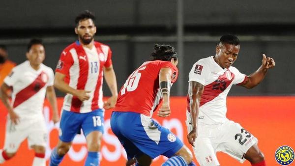 Perú amarga debut de Paraguay rumbo a Catar •