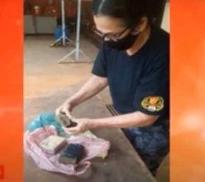 Atrapan a guardiacárcel que quiso ingresar marihuana - Paraguay.com