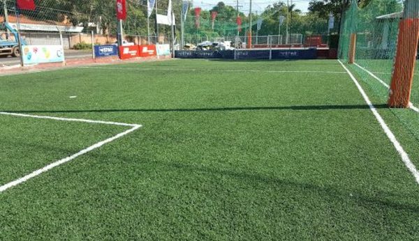 Exigen reapertura de canchas sintéticas