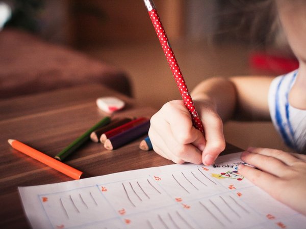 Clases virtuales seguirán y presenciales serán voluntarias