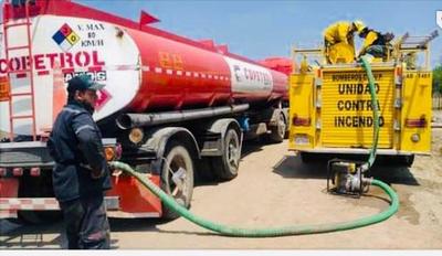 Copetrol pone camiones cisternas a disposición de la Secretaria de Emergencia Nacional para ayudar a combatir incendios en las zonas más afectadas del país