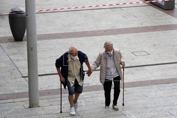 HOY / Expertos sanitarios valoran positivamente el estado de alarma para Madrid
