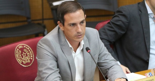 La Nación / Instan a respetar la propiedad privada y no tirar el dinero del Estado a una “bolsa rota”