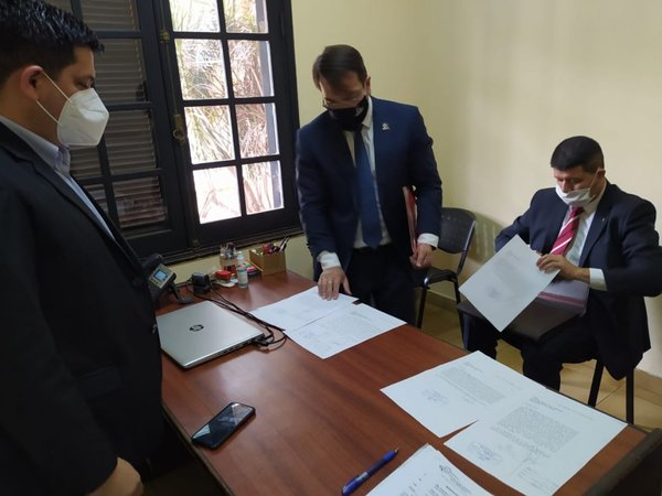 Directivos de gremio de fiscales hacen públicas sus DDJJ