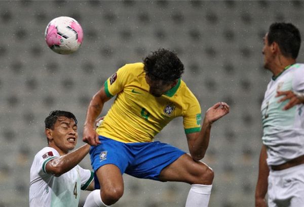 Brasil golea a Bolivia 5 - 0