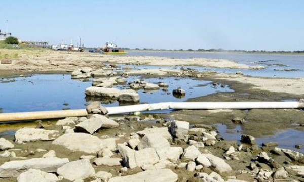 Dramática bajante del río Paraguay podría hacer que la veda pesquera se adelante