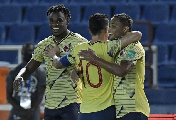 Colombia debuta goleando a Venezuela