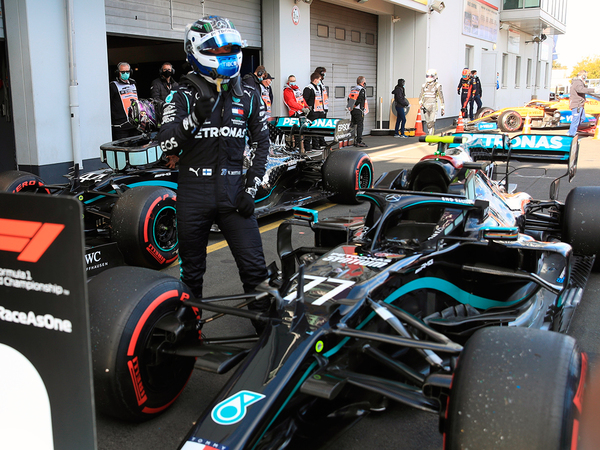 Valtteri Bottas larga primero en el Gran Premio de Eifel