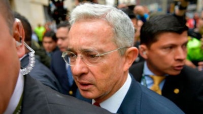 Juez ordena libertad del expresidente colombiano Álvaro Uribe » Ñanduti