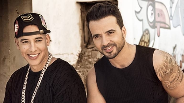 HOY / Fonsi y Yankee recibirán Billboard Canción Latina de la Década por "Despacito