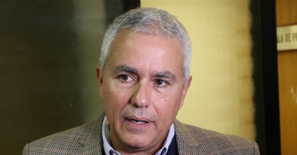 La Nación / Zavala rechaza haber recibido 30.000 hectáreas de Stroessner