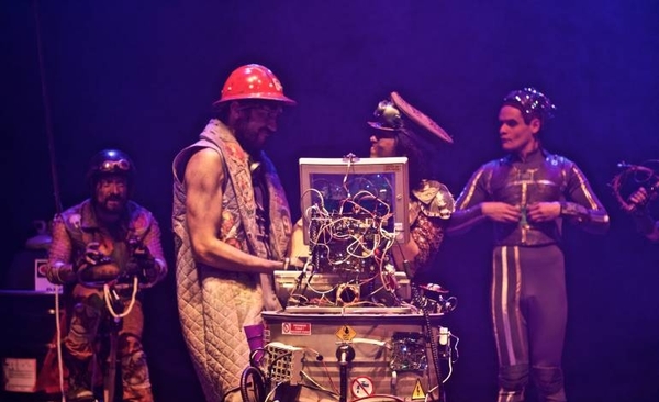 HOY / Obras teatrales premiadas por los Edda siguen en cartelera virtual