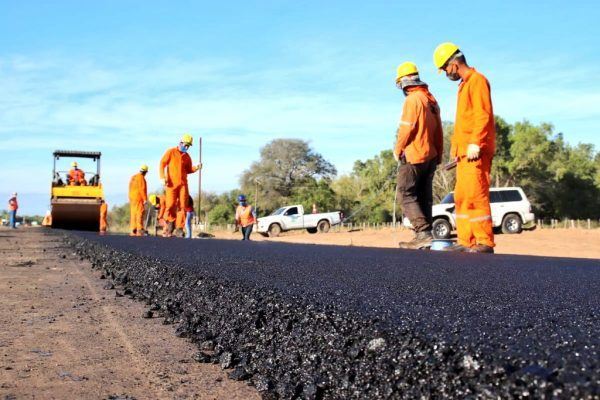 PUESTA A PUNTO DE LA RUTA PY01 EMPLEA A UN CENTENAR DE PERSONAS EN PISTA