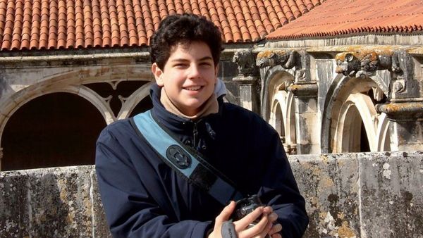 El beato influencer: Carlo Acutis fue beatificado hoy