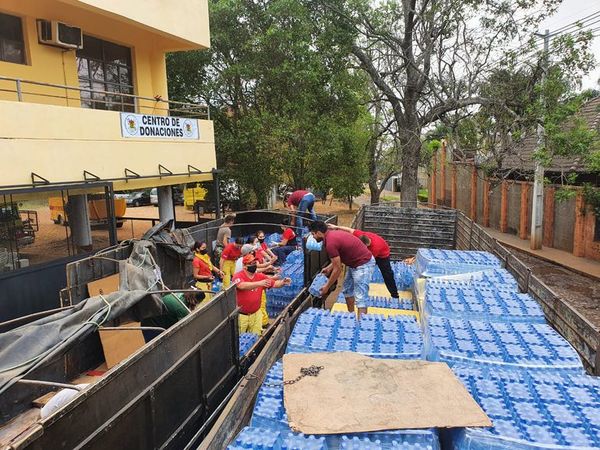 Bomberos, en alerta constante y a la espera de más donaciones - Nacionales - ABC Color
