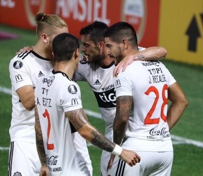 Crónica / Olimpia, sin refuerzos y una recordación histórica