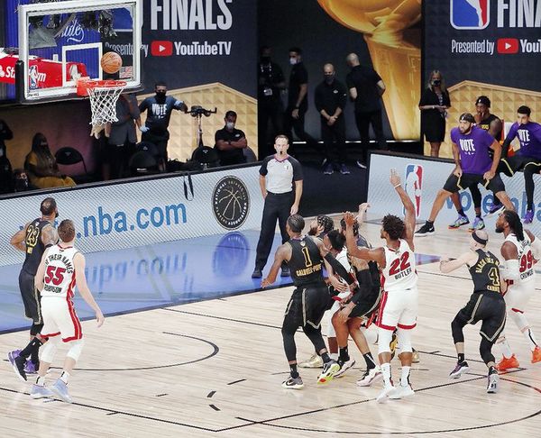 Los Heat derrotan a Lakers en un final de infarto - Básquetbol - ABC Color