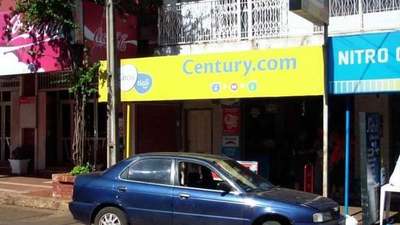 ASALTAN SUCURSAL DE CENTURY EN ENCARNACIÓN.