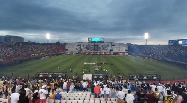 El Clausura podría ya jugarse con espectadores en los estadios