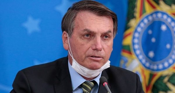 Bolsonaro vuelve a minimizar la pandemia