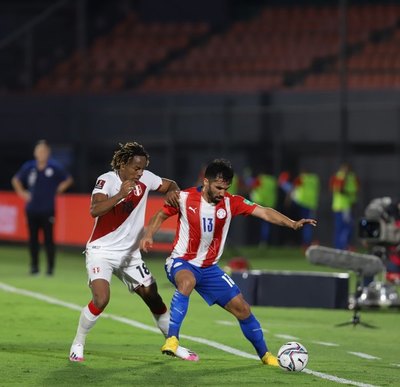 Eliminatorias: 'Beto' Espínola y Neymar lideran la tabla de asistencias