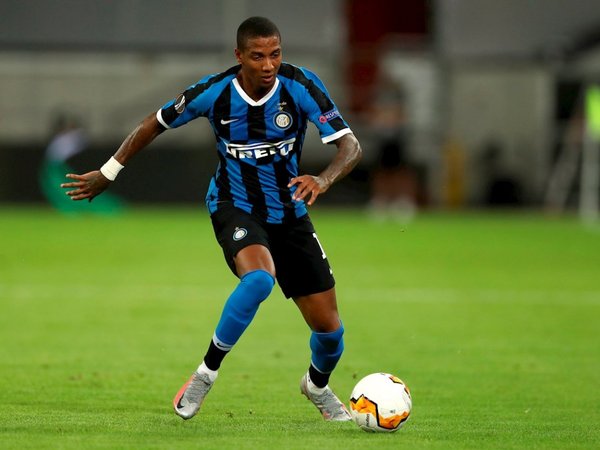 Inter suma seis positivos por Covid