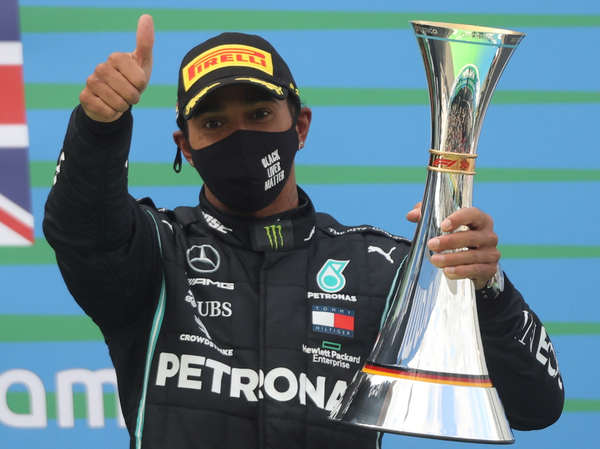 Hamilton vence en Alemania e iguala marca de Schumacher