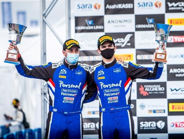 Fabrizio Zaldivar celebra su primer podio mundialista junior en Italia