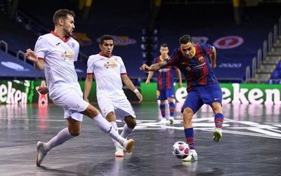 Barcelona vence al Murcia del Cholo Salas y es campeón de Europa