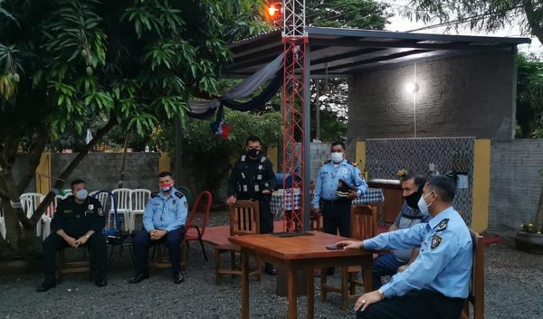 Jefes policiales coordinan acciones con comisiones vecinales en Hernandarias – Diario TNPRESS