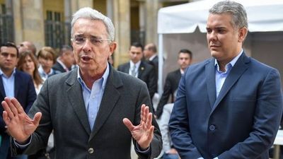 Álvaro Uribe recuperó su libertad en Colombia