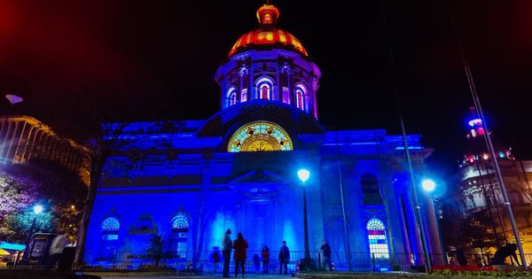 La Nación / El Panteón de los Héroes, ícono urbano y patriótico, celebra 84 años