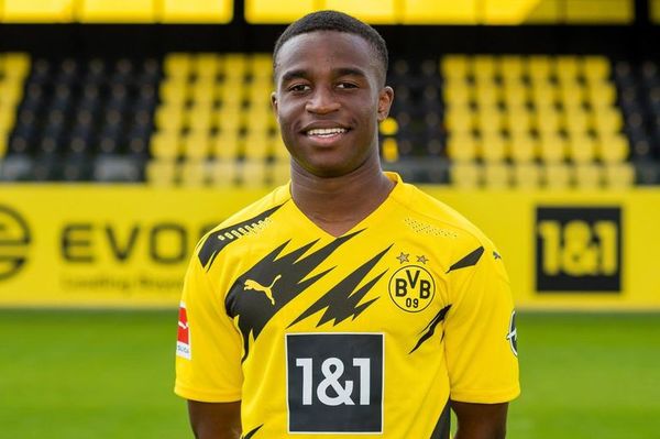 Un jugador de 15 años jugaría Champions con el Dortmund - Fútbol - ABC Color