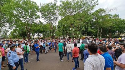 Amenazan con imputar a líderes del comercio de Salto del Guairá  - Nacionales - ABC Color