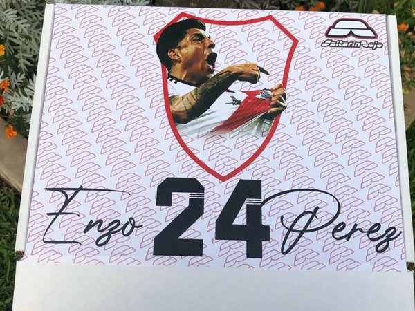 Millonario obsequio a su ídolo Enzo Pérez
