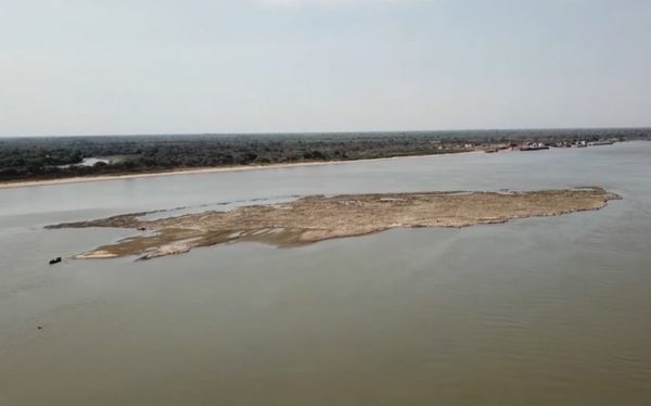 Nueva marca histórica: río Paraguay alcanzó su nivel más bajo · Radio Monumental 1080 AM