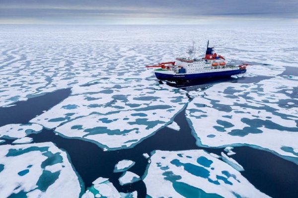 MUNDO | Mayor expedición en el Ártico lanza grito de alarma sobre la banquisa