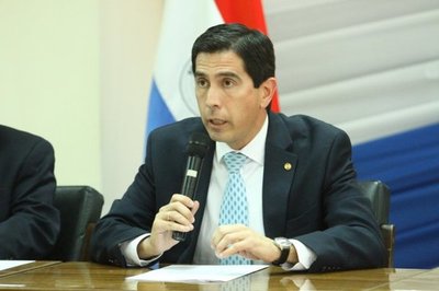 Abdo designa a Federico González como nuevo canciller