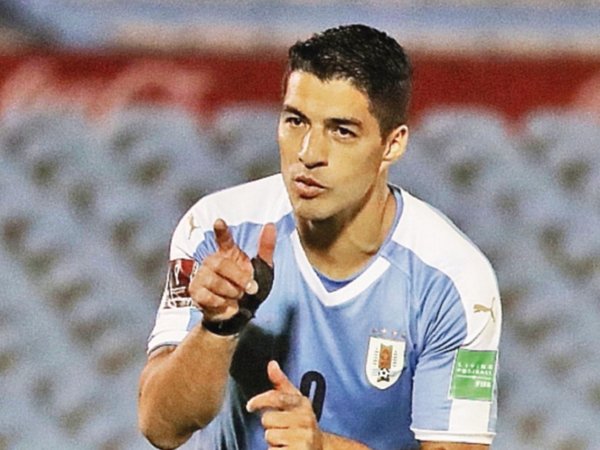 Ecuador busca bajar a Uruguay